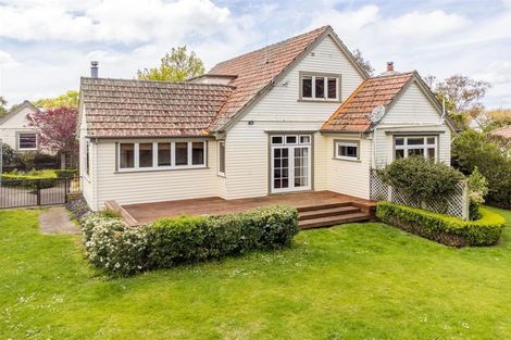 Photo of property in 1 Edward Street, Dannevirke, 4930