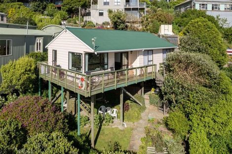 Photo of property in 55 Reserve Terrace, Lyttelton, 8082