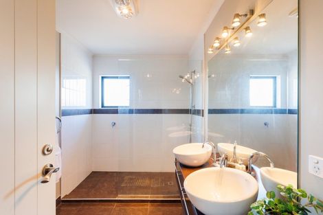 Photo of property in 152 Park Road, West End, Palmerston North, 4410