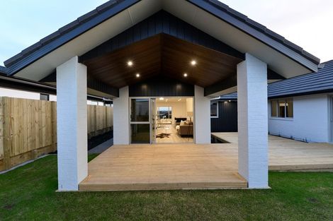 Photo of property in 5 Kapua Crescent, Rototuna North, Hamilton, 3210