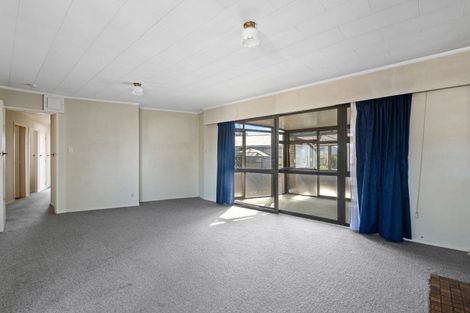 Photo of property in 32 Browning Crescent, Owhata, Rotorua, 3010