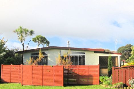 Photo of property in 15 Callender Terrace, Paraparaumu Beach, Paraparaumu, 5032