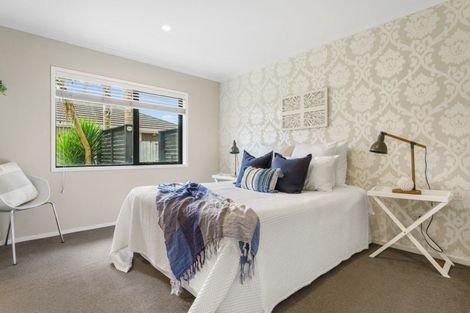 Photo of property in 26 Butterworth Crescent, Papamoa Beach, Papamoa, 3118