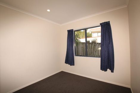 Photo of property in 17 Maywood Crescent, Glen Eden, Auckland, 0602