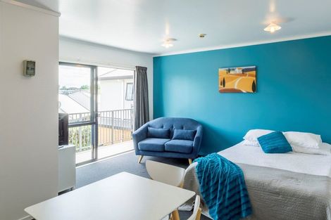 Photo of property in 35 Jones Crescent, Melville, Hamilton, 3206