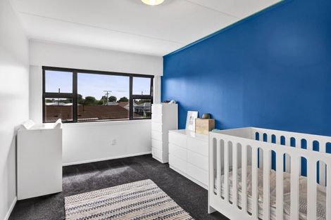 Photo of property in 35 Collins Street, Hawera, 4610