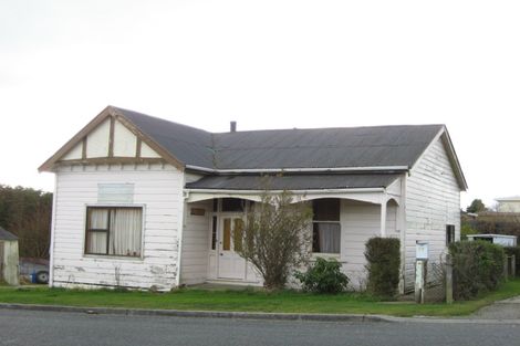 Photo of property in 17 Bridport Street, Kaitangata, 9210