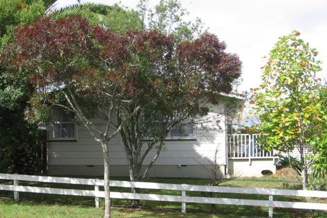 Photo of property in 33 Takapu Street, Henderson, Auckland, 0612