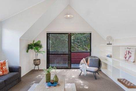 Photo of property in 91a Uxbridge Road, Cockle Bay, Auckland, 2014