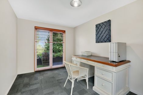 Photo of property in 97 Thornton Road, Cambridge, 3434