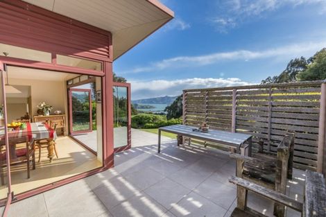 Photo of property in 196 Okains Bay Road, Robinsons Bay, Akaroa, 7581