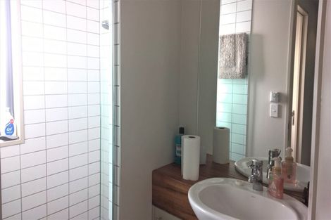 Photo of property in 6 Bunker Way, Strathmore Park, Wellington, 6022