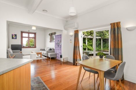 Photo of property in 49 Earls Road, Saint Clair, Dunedin, 9012