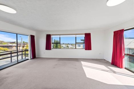 Photo of property in 22 Golders Place, Richmond Heights, Taupo, 3330