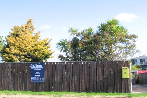 Photo of property in 36 Karewa Parade, Papamoa Beach, Papamoa, 3118