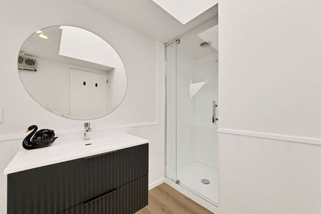 Photo of property in 9 Clyde Road, Upper Riccarton, Christchurch, 8041