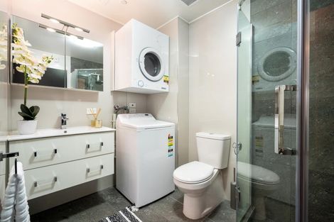 Photo of property in 5/5 Jetty Street, Dunedin Central, Dunedin, 9016