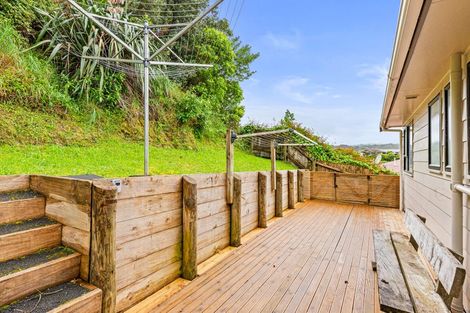 Photo of property in 18 Forglen Place, Tawa, Wellington, 5028