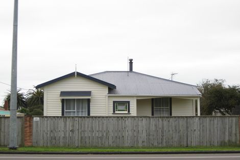 Photo of property in 2 Nelson Street, Waitara, 4320