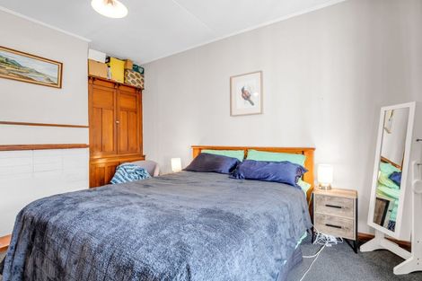 Photo of property in 6 Fairs Road, Milson, Palmerston North, 4414