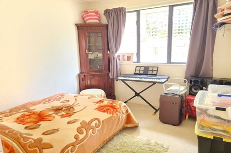 Photo of property in 800a East Coast Road, Oteha, Auckland, 0630