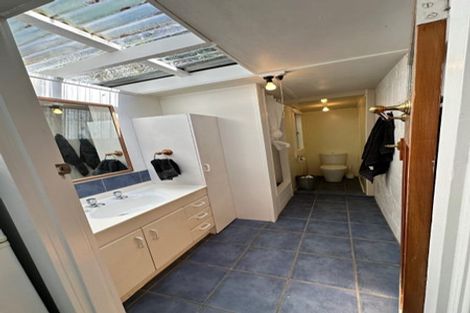 Photo of property in 12 Sylvan Glade, Piha, 0772