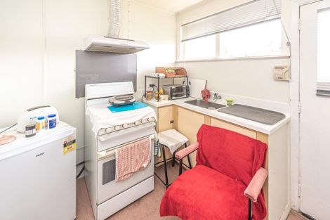 Photo of property in 6 Tiki Street, Castlecliff, Whanganui, 4501