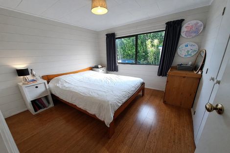 Photo of property in 1/94 Beach Road, Te Atatu Peninsula, Auckland, 0610
