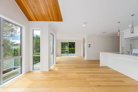 Photo of property in 17 Headland Drive, Long Bay, Auckland, 0630