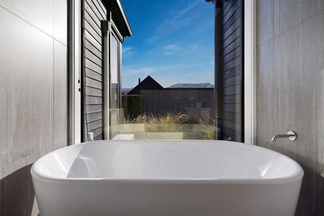 Photo of property in 2 Kotuku Lane, Hobsonville, Auckland, 0616