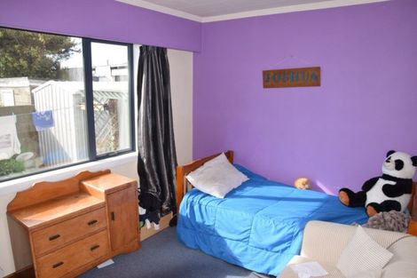 Photo of property in 12 Kereru Street, Waikiwi, Invercargill, 9810