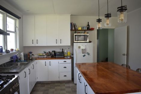 Photo of property in 9 Pomare Place, Spotswood, New Plymouth, 4310