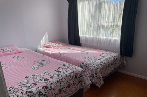 Photo of property in 20 Laser Place, Bayview, Auckland, 0629