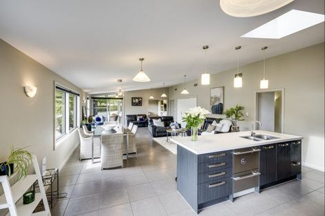 Photo of property in 35 Sandown Lane, Havelock North, 4130