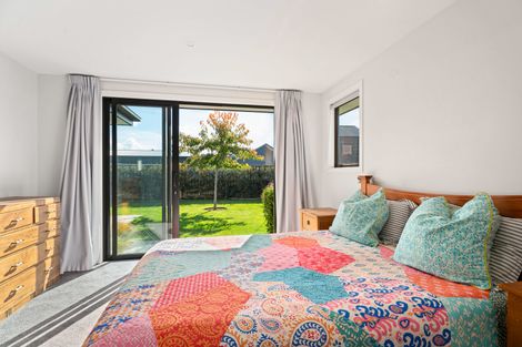 Photo of property in 15 Pennycook Place, Lake Hawea, Wanaka, 9382