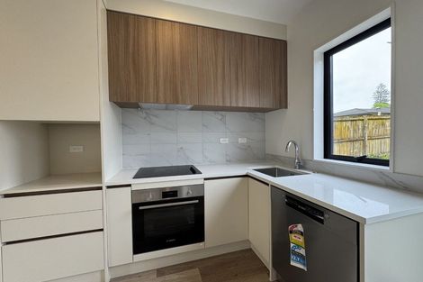 Photo of property in 37 Crawford Avenue, Mangere Bridge, Auckland, 2022