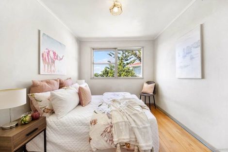 Photo of property in 34 Juniper Road, Sunnynook, Auckland, 0620