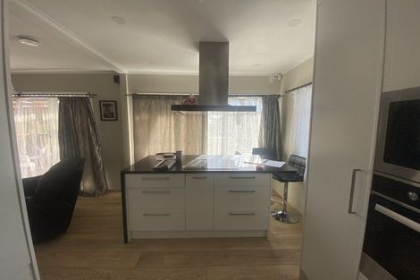 Photo of property in 16 Scott Road, Papakura, 2110