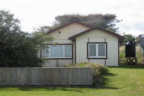 Photo of property in 106 Rua Avenue, Waitarere Beach, Levin, 5510