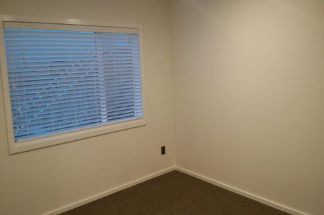 Photo of property in 104b Glanmire Road, Newlands, Wellington, 6037