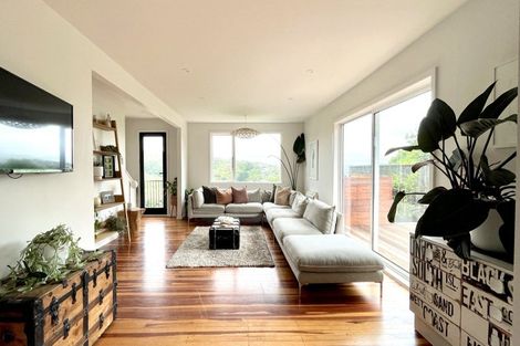 Photo of property in 63 Gordon Road, Plimmerton, Porirua, 5026