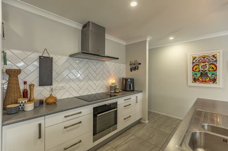 Photo of property in 14 Aparima Place, Awatoto, Napier, 4110