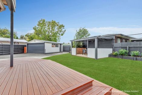 Photo of property in 8 Cohen Place, Milson, Palmerston North, 4414