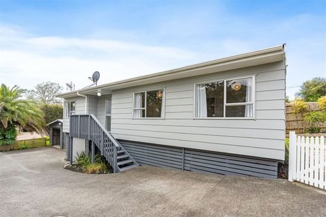 Photo of property in 2/23 Tawa Road, Te Atatu Peninsula, Auckland, 0610