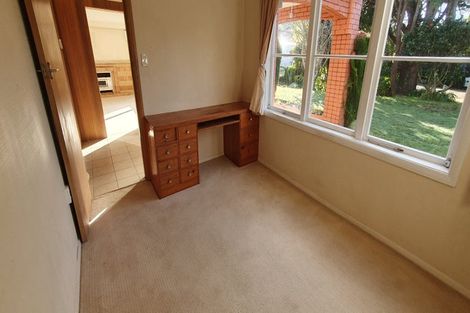 Photo of property in 21 Parkvale Road, Karori, Wellington, 6012