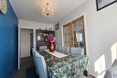 Photo of property in 195 Stokes Valley Road, Stokes Valley, Lower Hutt, 5019