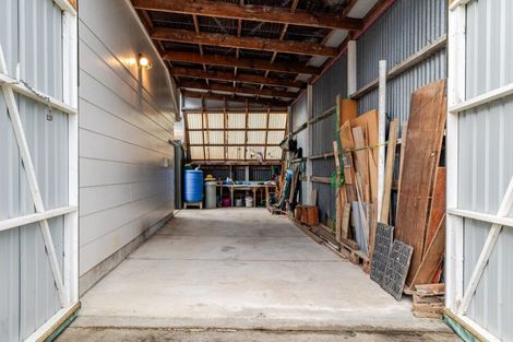 Photo of property in 1 Pinedale Parade, Milson, Palmerston North, 4414