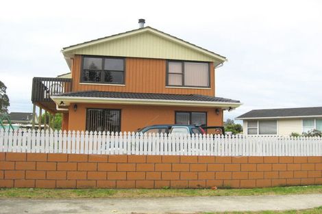 Photo of property in 40 Convair Crescent, Mangere, Auckland, 2022