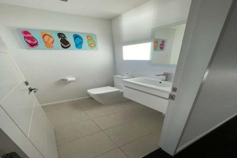 Photo of property in 16 Charlotte Way, Raumati South, Paraparaumu, 5032