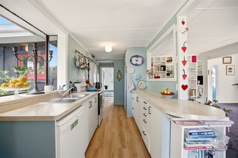 Photo of property in 12 Grierson Avenue, Amberley, 7481